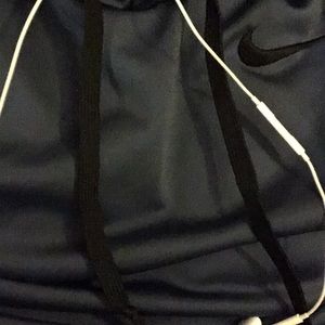 Meet your Posher, Dominique